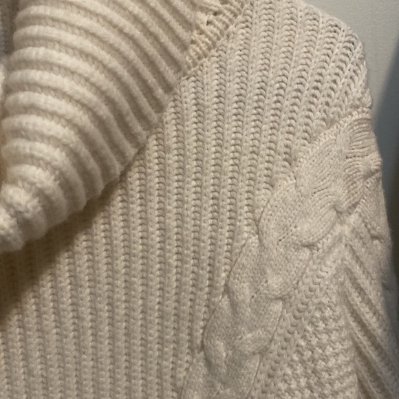 Banana Republic Cream Cable Knit Cowl Neck Sweater - Picture 5 of 6